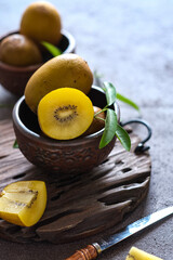 kiwi gold with back light
