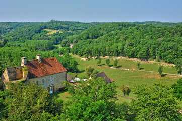 Fototapeta na wymiar perigord, the picturesque village of Carlux in Dordogne