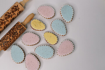 A table with cupcakes with the word Easter on it