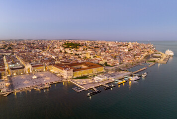 Obraz premium Commerce Square at night in Lisbon, Portugal. Palace Yard, Royal Palace of Ribeira. Drone Point of View