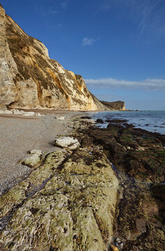 Beach and cliffs around Durdle Door, on the Jurassic Coast World Heritage Site, Dorset, Great Britain; Dorset, England