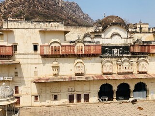 Fototapeta premium City Palace complex of Alwar, Build in the 18th century, this magnificent fort is located in the foothills of Aravalli, right below Bala Quila 