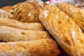 Pan de masa madre, hogazas artesanales, primer plano de textura del pan