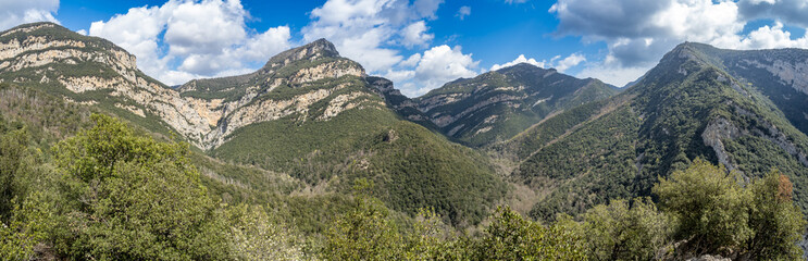 Fototapeta na wymiar Mountains near Sadernes in Catalonia, Spain