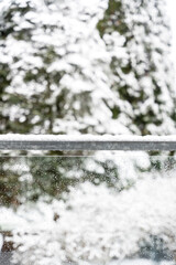 Details Schnee auf Geländer