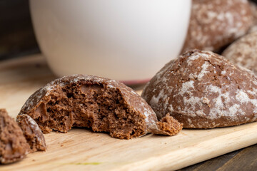 Fresh gingerbread and a glass of cold milk