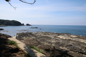 能登半島の風景、奇岩。能登金剛 巌門の岩場。