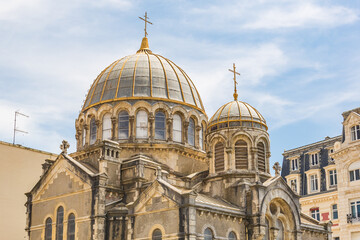 Fototapeta na wymiar Russian Orthodox church of Biarritz with its dome in France