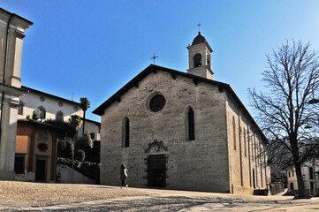 Fototapeta na wymiar Ponteranica, Chiesa Parrocchiale dei SS. Alessandro e Vincenzo - Bergamo