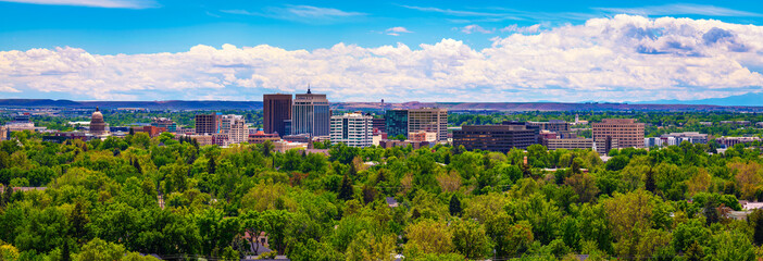 Obraz na płótnie Canvas Panorama of Boise skyline in Idaho, viewed from Camel's Back Park