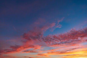 青い夕空