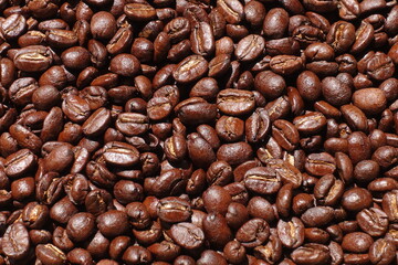 Top view of brown coffee beans, Roasted coffee beans background, Texture freshly roasted coffee beans. - 592229216