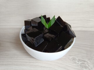 grass jelly on white bowl