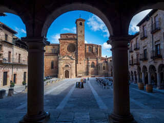 Plaza Mayor y catedral  de Sigüenza