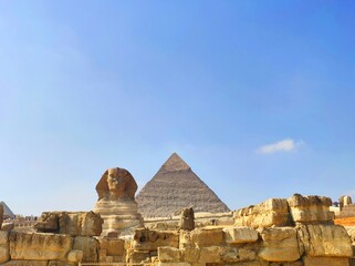 Pyramide et le sphinx au Caire