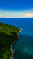 Ilhas Tropicais Natureza Mar Oceano Atlântico Floresta Mata Atlântica Palmeiras Árvores Peixes Barcos Florianópolis Santa Catarina Arvoredo Campeche Céu Marítimo Mergulho Férias Viagem Viajar Brasil 