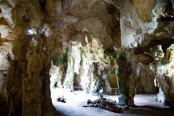 Stick Tomato Cave in Naracoorte - Australia