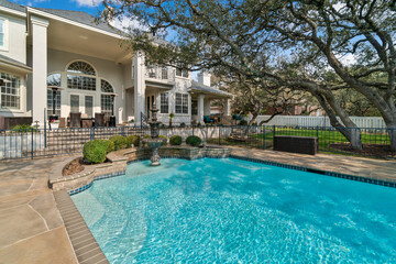 a home mansion pool