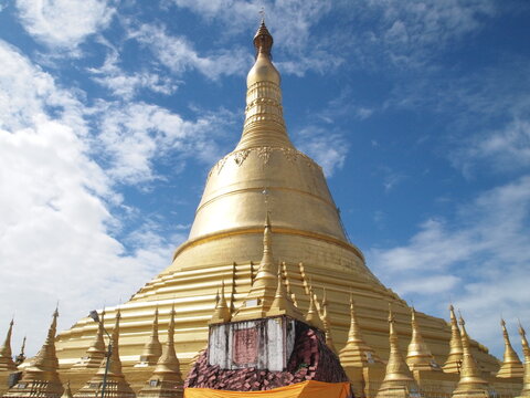 Shwemawdaw pagoda, The tallest pagoda in Bago Myanmar