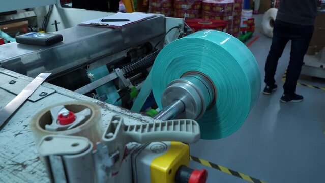 Production Of Self-Adhesive Labels. 4K