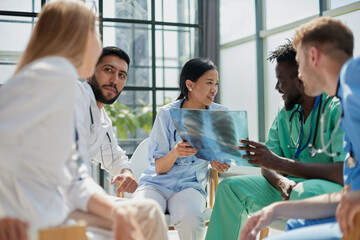 Obraz premium Group of Doctors and nurses Concept Teamwork in hospital for success work and trust in team