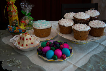 easter cakes and eggs