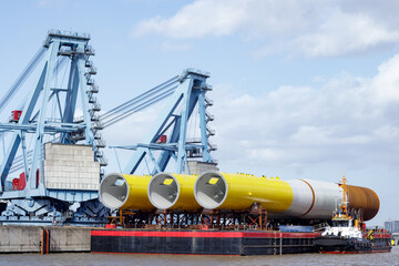 Offshore Windrad Verladung