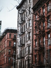 Obraz premium Vertical shot of tall skyscrapers in New York