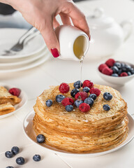 pancakes with berries