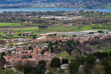 Fototapeta premium View of Annone lake from Colle Brianza