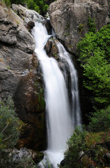 Fototapeta na wymiar Located in Balikesir, Turkey, Sutuven Waterfall is a tourist attraction.