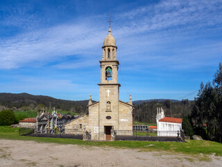 Iglesia De San Pedro de Fiopáns (siglo XVIII). A Baña, A Coruña, España.