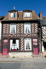 Village de Beuvron en Auge et ses maisons à colombages, pans de bois, Calvados, Normandie, France