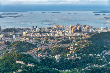 Fototapeta premium Awe-Inspiring Rio de Janeiro Skyline