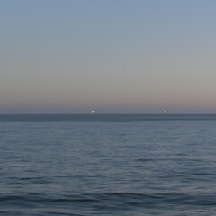 Fototapeta premium Dusk Over The Ocean - generative AI