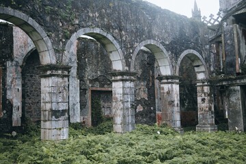Obraz premium Abandoned Church (Igreja de São Mateus) in Faial, the Azores