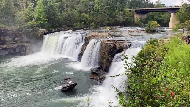 Little River Canyon National Preserve on top of Lookout Mountain near Fort Payne, Alabama, protects nation's longest mountaintop river. Little River Falls overlook. 