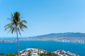 vista panorámica de acapulco, mexico, desde la capilla de la paz