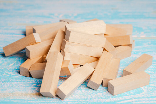 Jengo bars on a blue background. Jango risk game