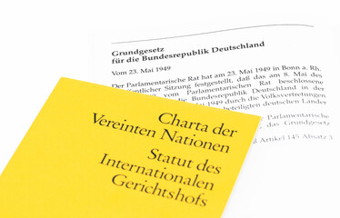 Deutsches Grundgesetz und Charta der Vereinten Nationen