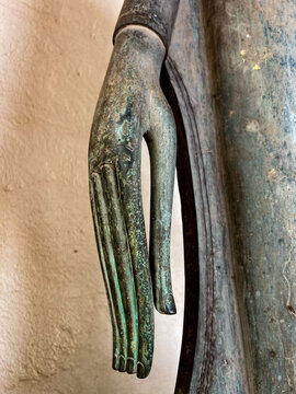 Lao sculpture hand