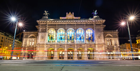Fototapeta na wymiar Scenic view of famous State Opera House at night, Vienna city, Austria