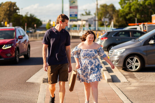 NDIS provider working with client providing community access support and assistance with shopping