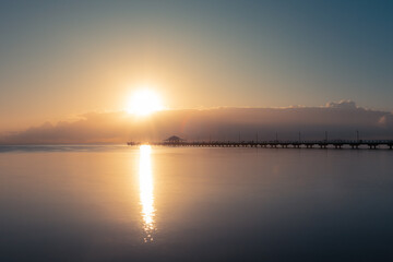 Obraz premium Pier sunrise