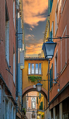 Fototapeta na wymiar Traditional Venetian architecture with connecting bridge between houses, Venice, Italy