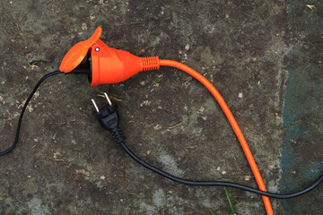 Electric extension cord and power connection in the garden