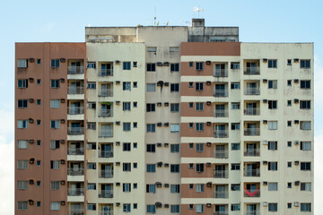 Edifício residencial em condomínio. 