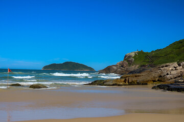 Fototapeta na wymiar Praia do Santinho - Florianópolis - Brasil