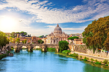 St Peter's Cathedral behind the Aelian Bridge, Rome, Italy - obrazy, fototapety, plakaty