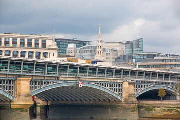 Fototapeta na wymiar Blackfriars Bridge over the River Thames, London